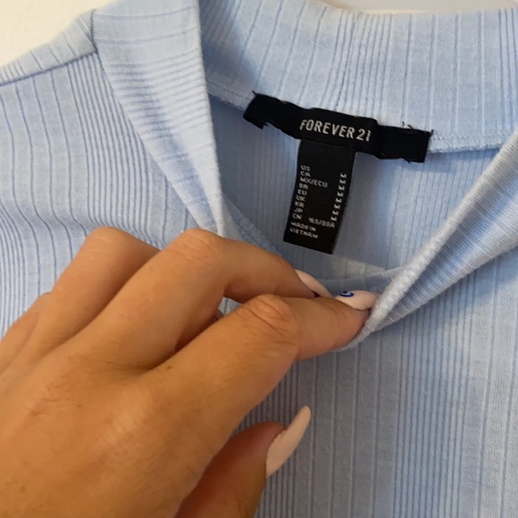 turtle neck tee - Picture 3 of 3